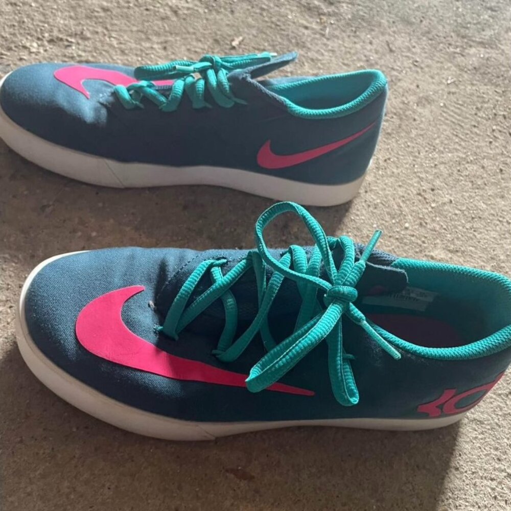 Nike KD Sneakers 6Y